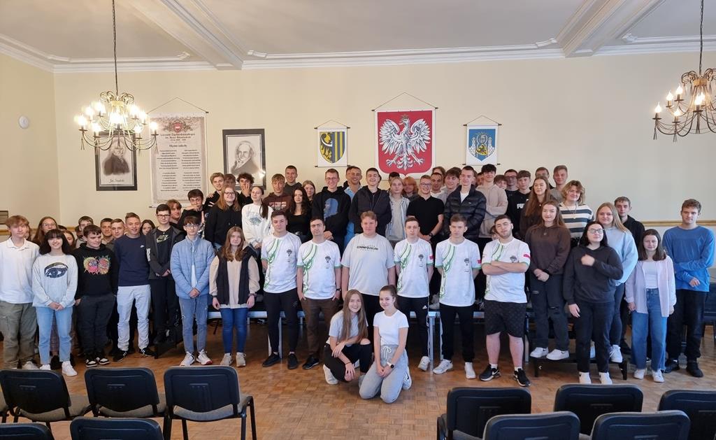 PGE Turów Zgorzelec Esport odwiedził Liceum Ogólnokształcące im. Braci  Śniadeckich